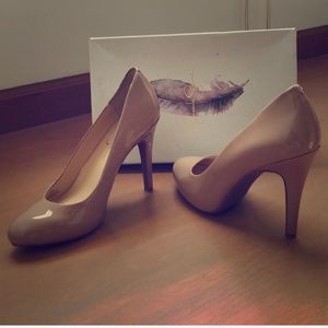 Jessica Simpson — Malia Nude Patent